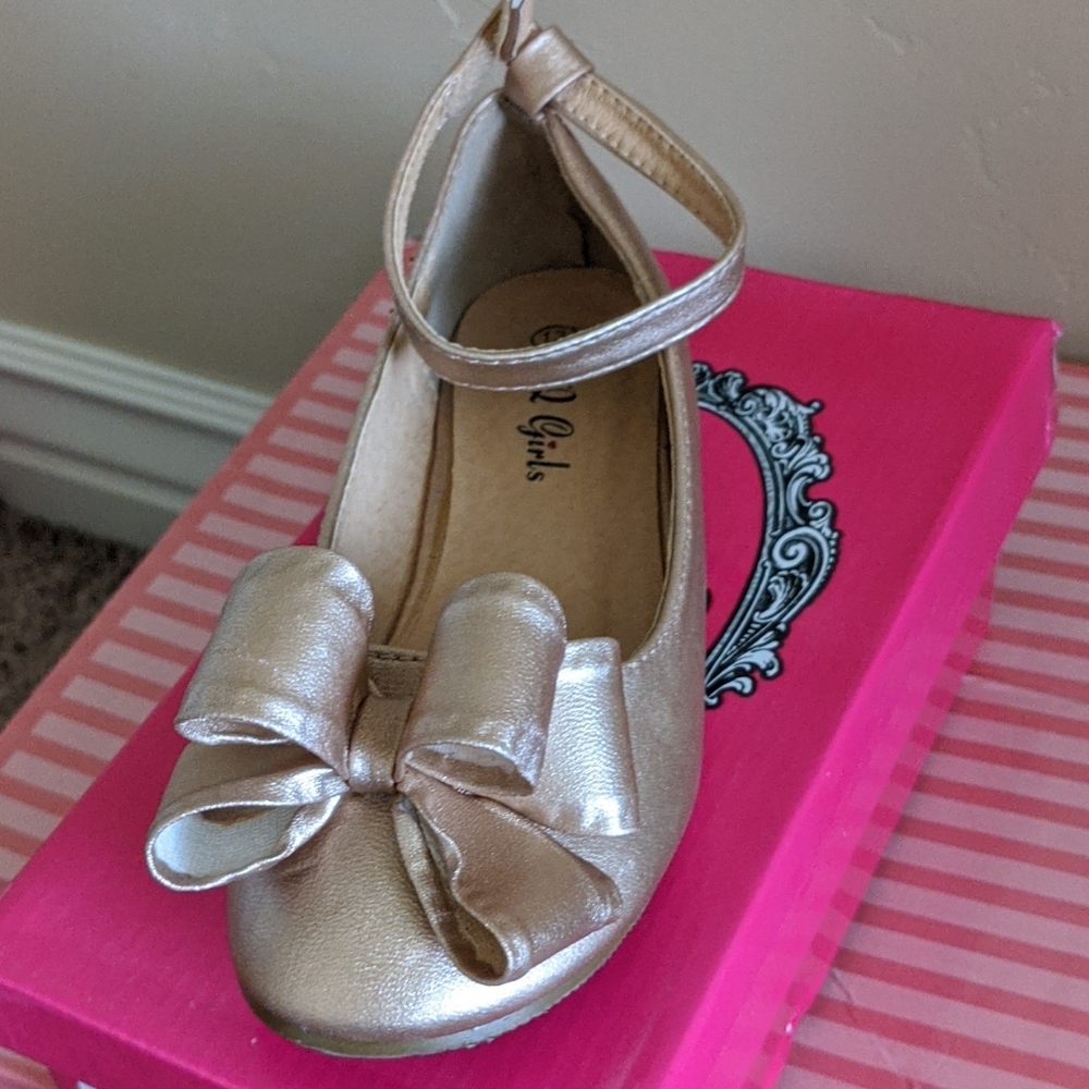 Girls Flats